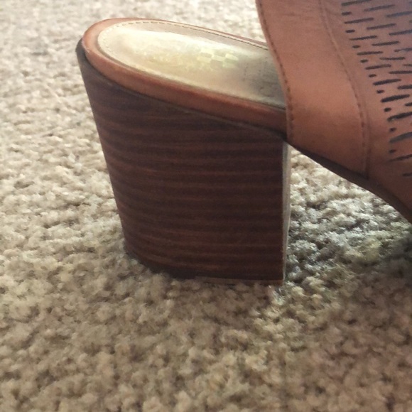 Vince Camuto summer block heel sandal - Picture 3 of 7